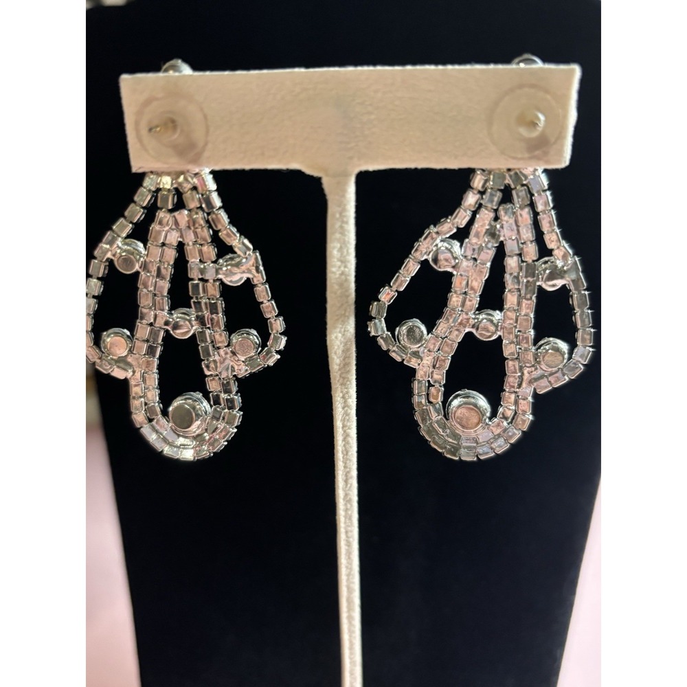 Beautiful Rhinestone Dangle Earrings Silver Tone